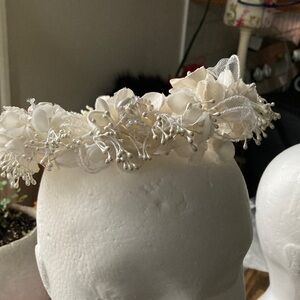 Elegant Cream Floral Crown 
Bridal Prom Renaissance Faire Festival
Handmade